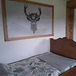 Pod Lipa Z Widokiem Na Gory Ratulow