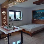 Pod Lipa Z Widokiem Na Gory Ratulow